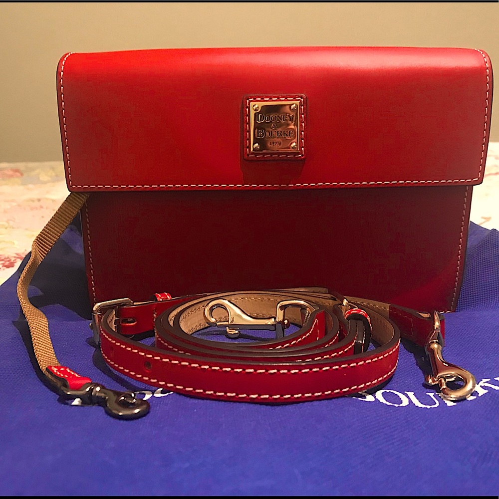 Dooney & Bourke Beacon East West crossbody